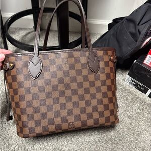 Louis Vuitton Neverfull PM Damier Ebene Pattern